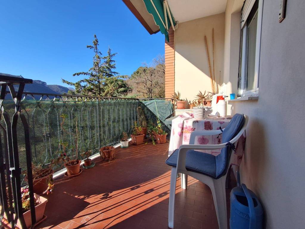 Appartamento a Finale ligure in Via della Pineta, 12 - Foto 2