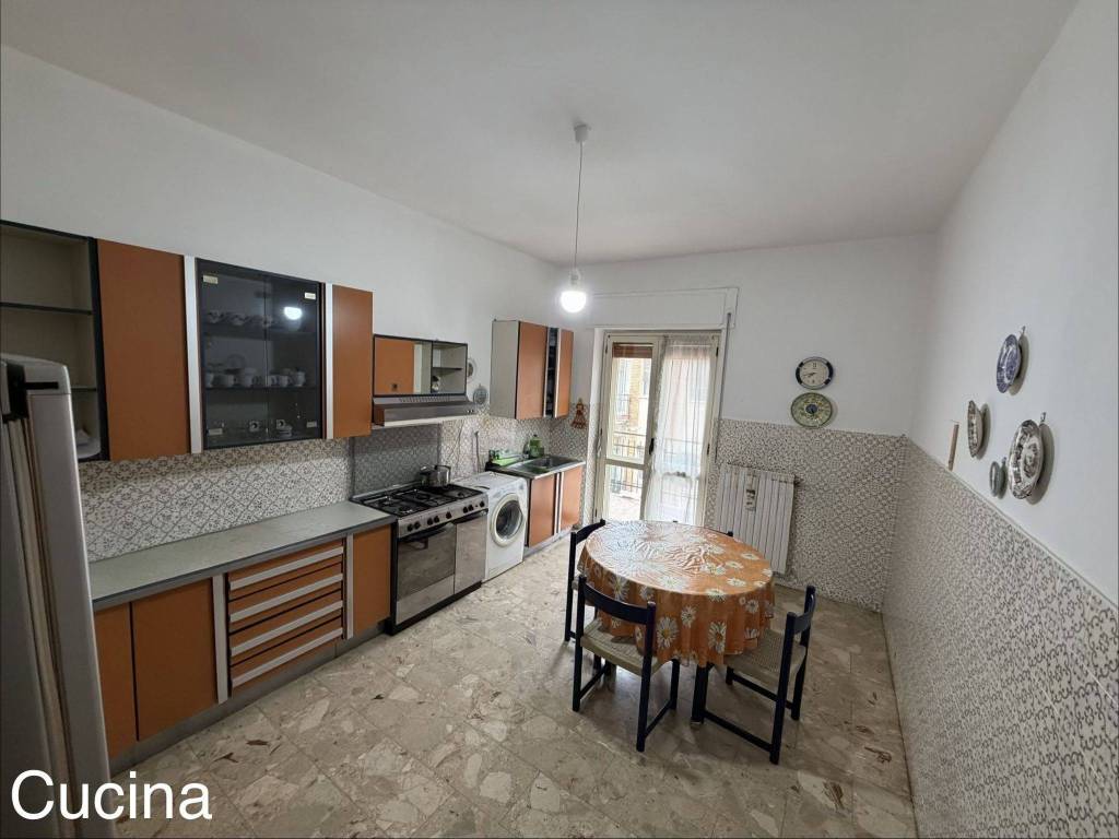 Appartamento a Lamezia terme in Via Giuseppe Tomaino, 4 - Foto 4