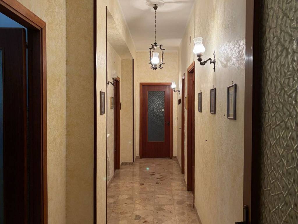 Appartamento a Lamezia terme in Via Giuseppe Tomaino, 4 - Foto 5