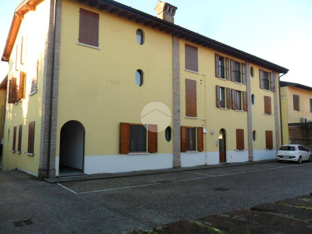 Appartamento a Castel mella in Piazza San Siro, 9 - Foto 3