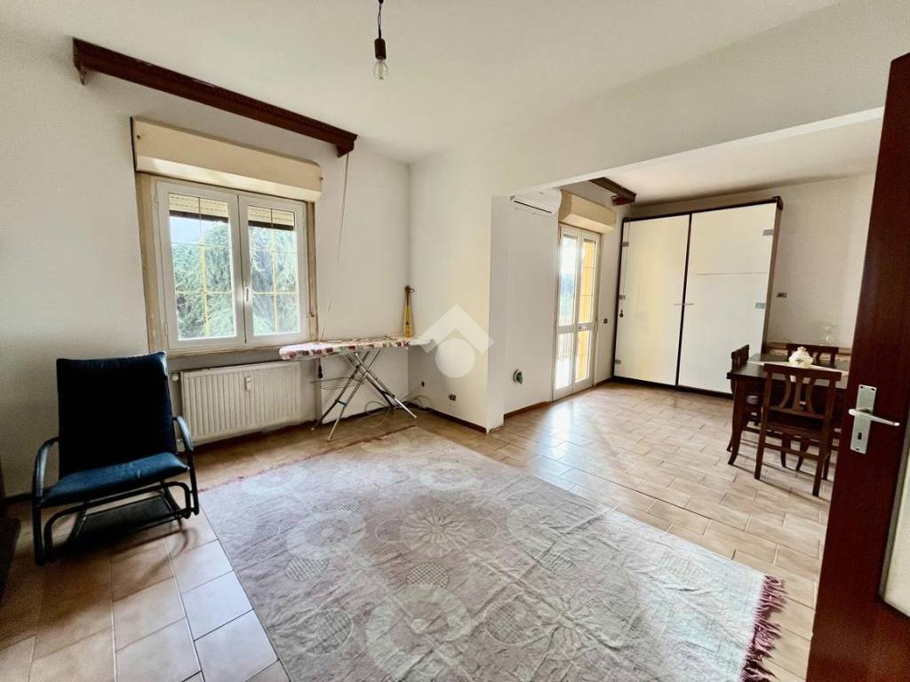 Appartamento a Pescia in Piazza Giulio Cesare Pupilli - Foto 2