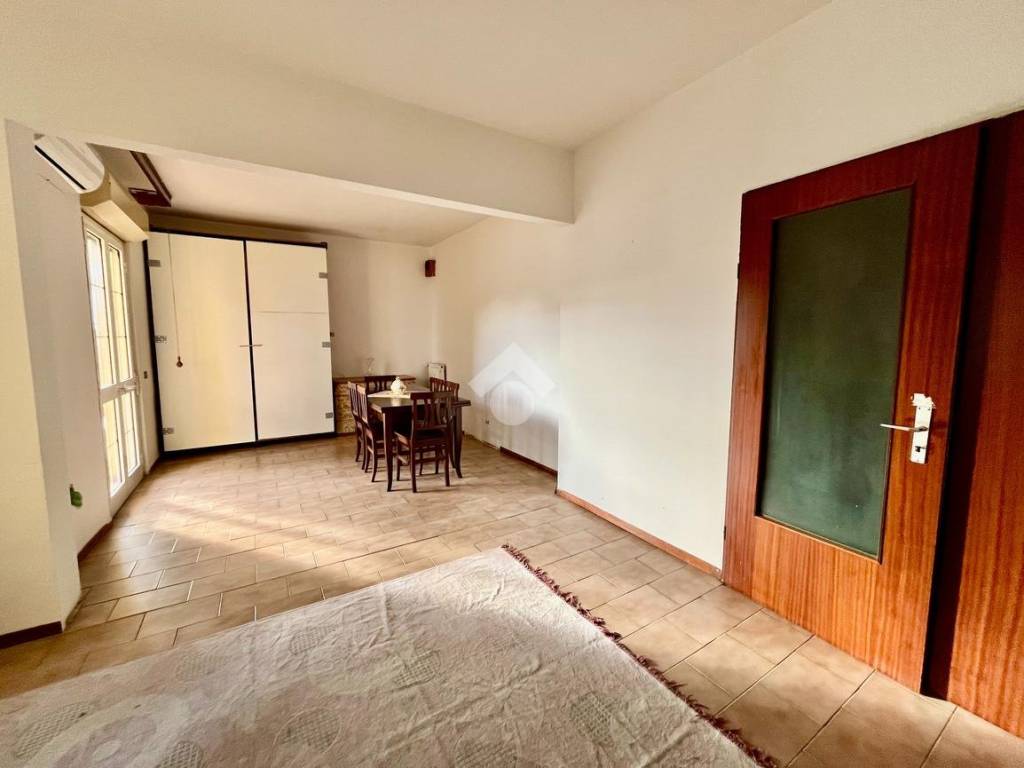 Appartamento a Pescia in Piazza Giulio Cesare Pupilli - Foto 3