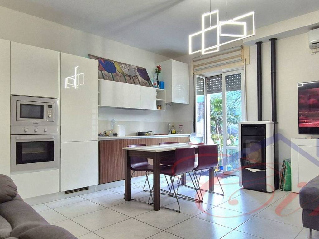 Appartamento a Lecco in Via Gaetano Previati - Foto 2