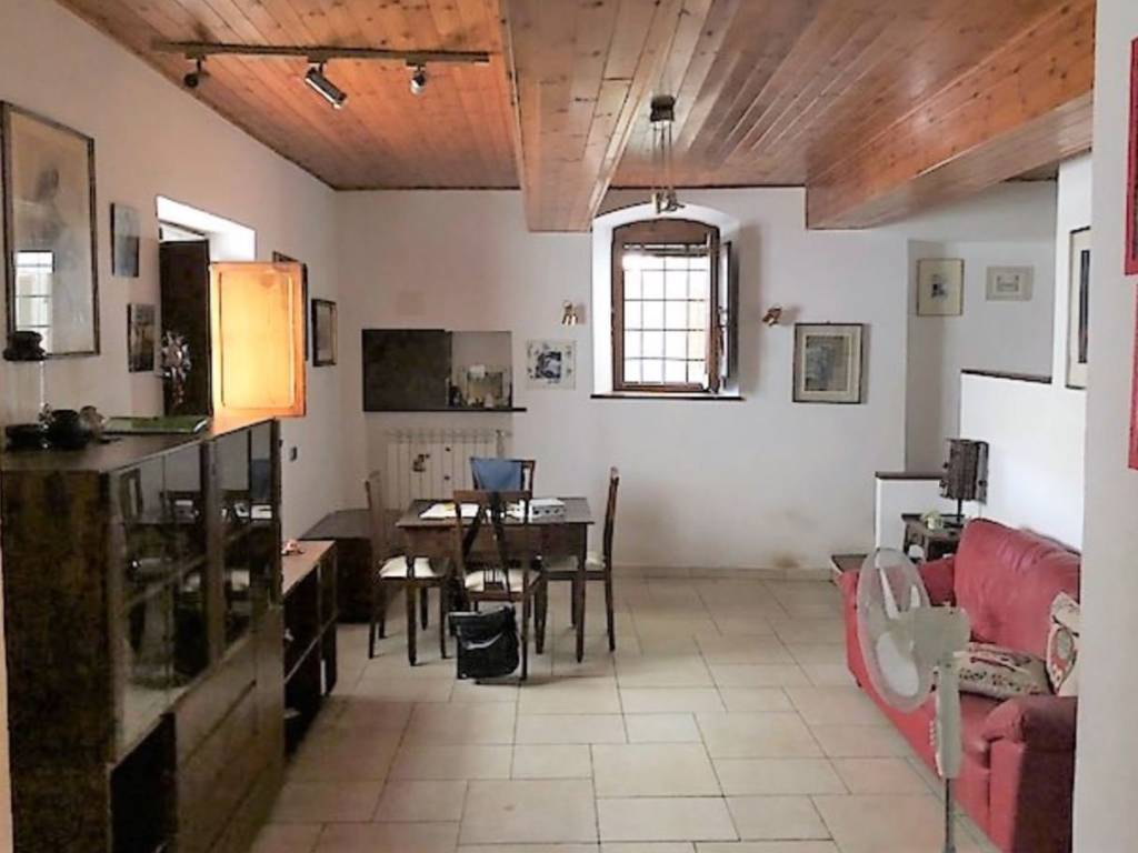 Casa indipendente a Monsummano terme in Piazza Orazio Bargellini - Foto 4