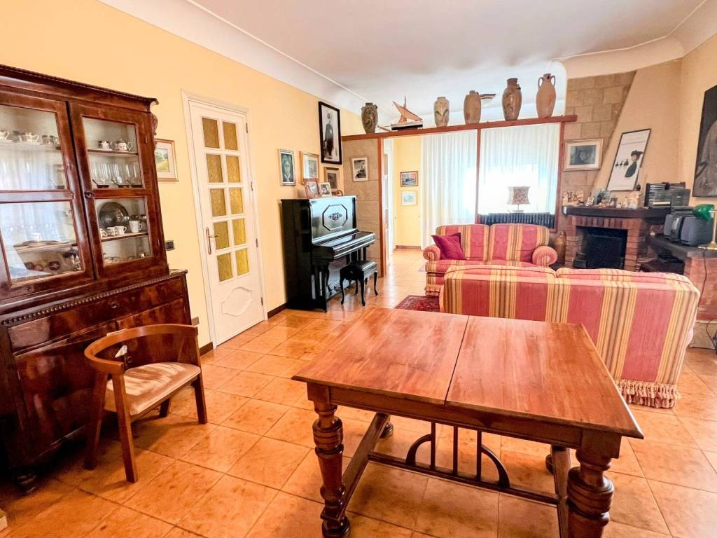 Appartamento a Sciacca in Via Enrico De Nicola - Foto 4