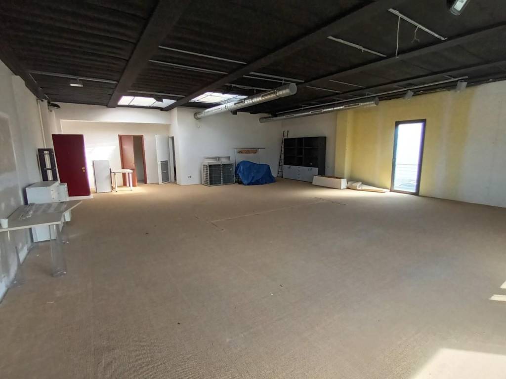 Immobile a Lucca in Viale Alcide De Gasperi, - Foto 2