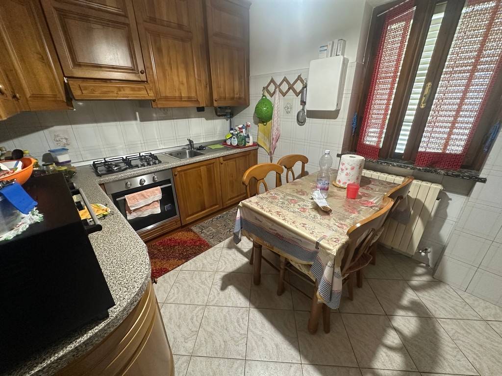 Appartamento a Valmadrera in Via Giuseppe Parini - Foto 2