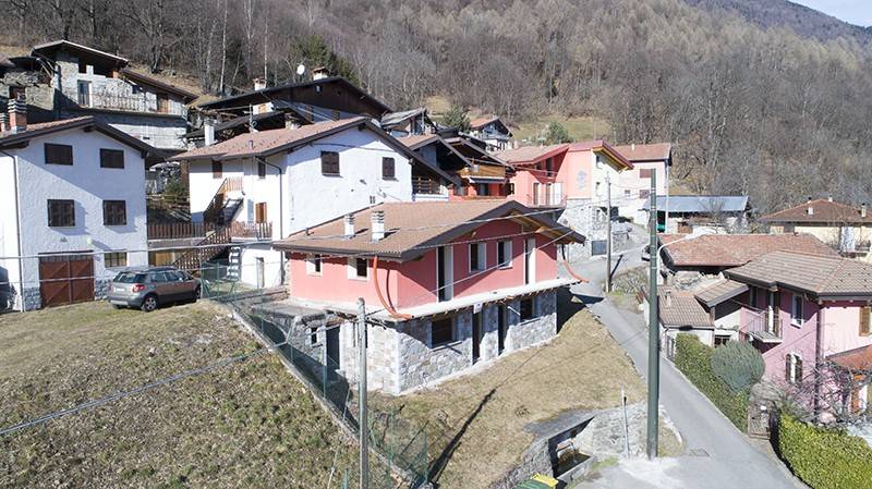 Villa a Malonno in Via Nazio - Foto 2