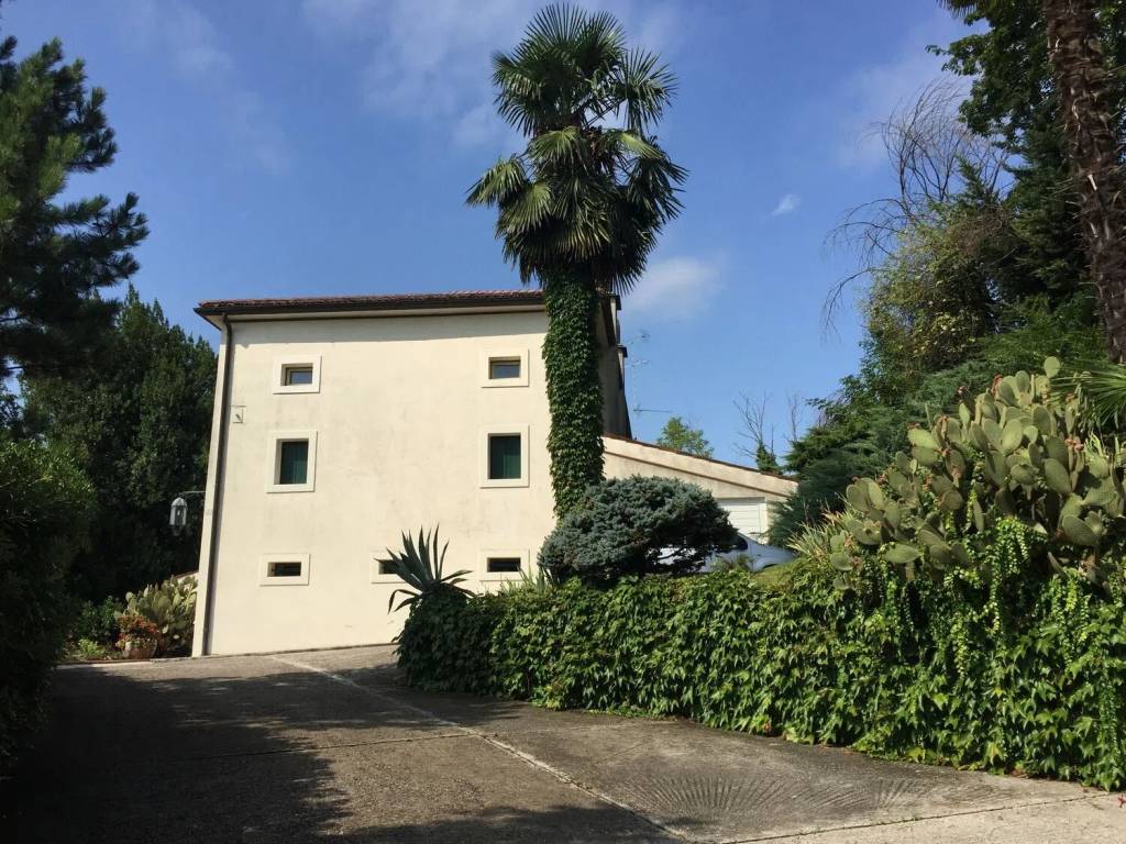 Villa a Vittorio veneto - Foto 3