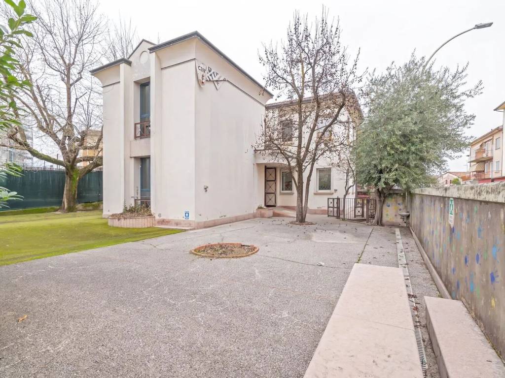 Villa a Conegliano in Viale Istria - Foto 2