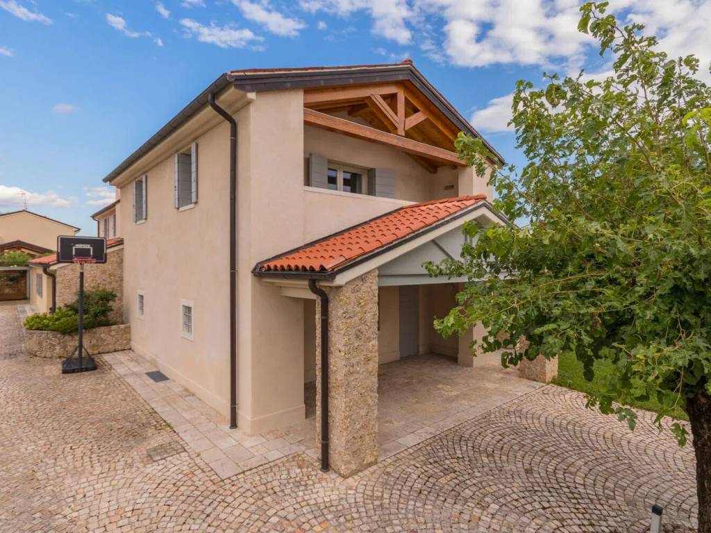 Villa a San pietro di feletto in Piazza Giovanni Xxiii°, 13 - Foto 3