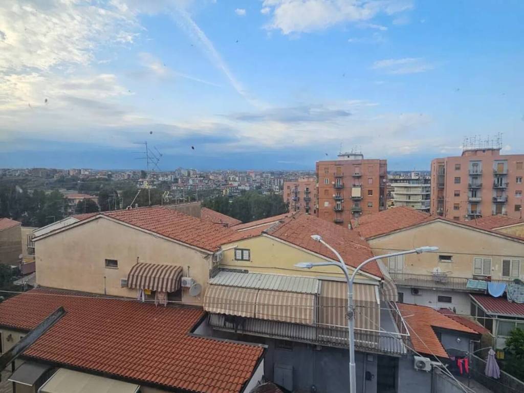Appartamento a Catania in Urb. Catania Neighbourhood: Curia - Foto 2