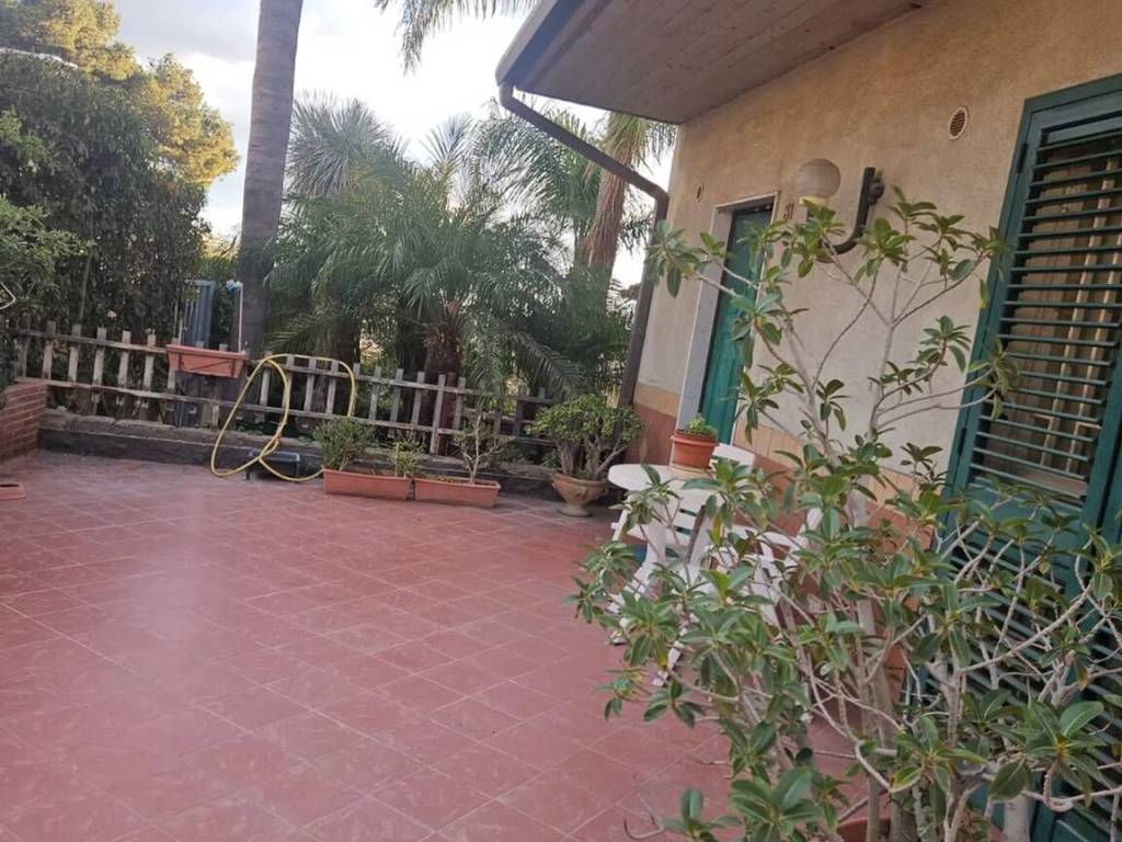 Villa a Catania in Via Santa Rosa Da Lima, 31 - Foto 2