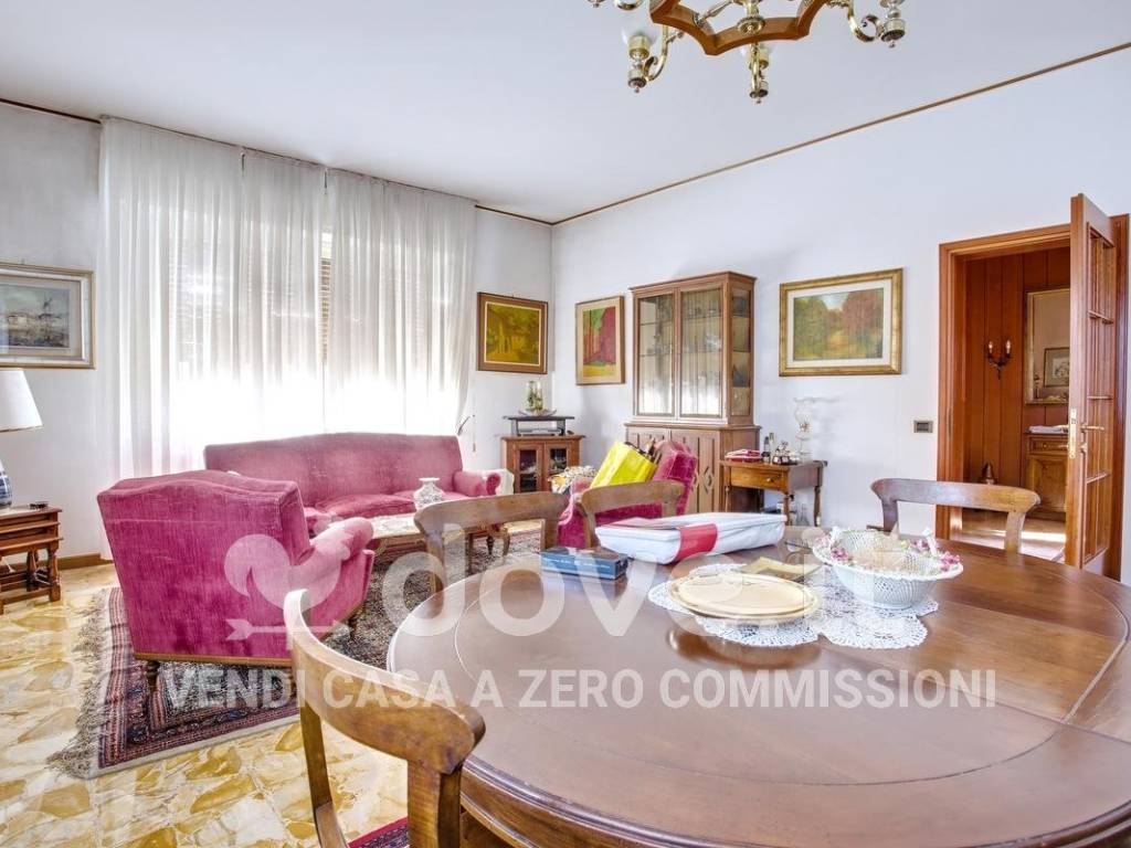 Villa a Cittiglio in Via V.Veneto - Foto 5