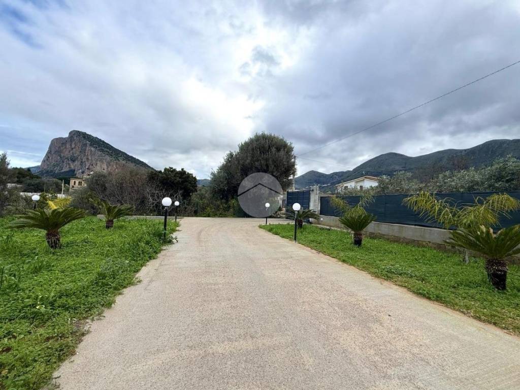 Villa a Carini in Via Don L. Sturzo, 124 - Foto 3