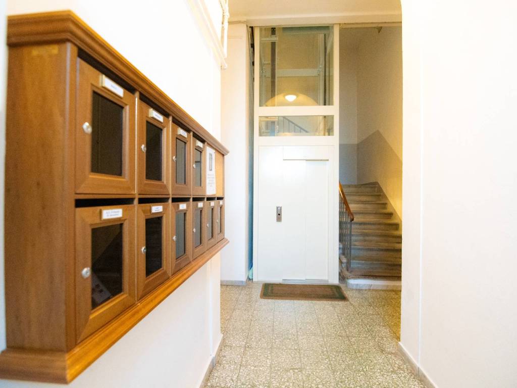Appartamento a Livorno in Piazza della Vittoria, 45 - Foto 2