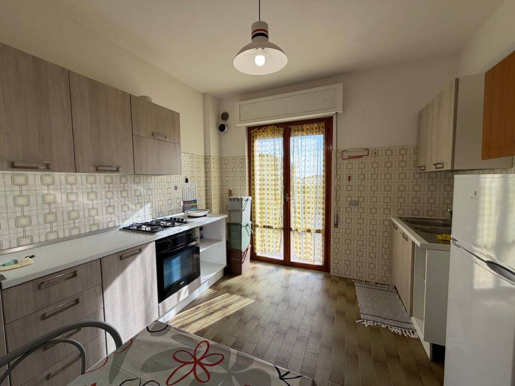 Appartamento a Tortoreto in Via Messina - Foto 4