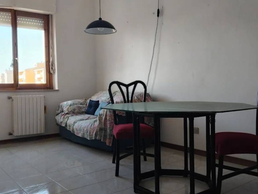 Appartamento a Oristano in Via Libeccio, 17 - Foto 2