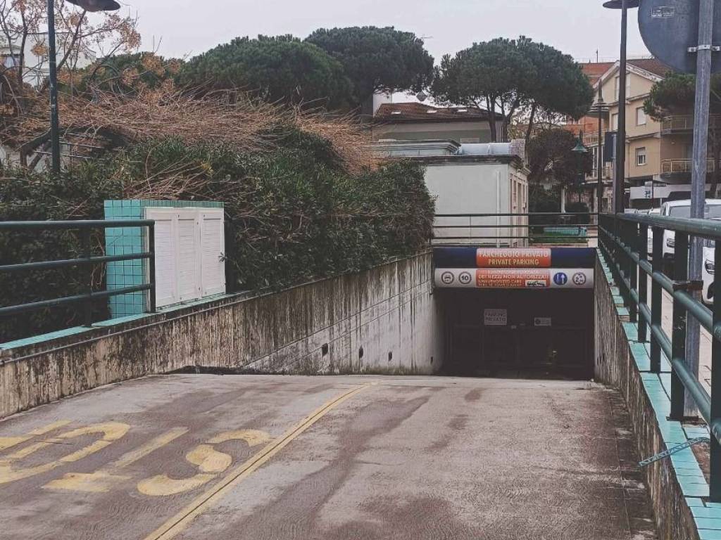 Box / garage a Cattolica in Piazza 1 Maggio - Foto 1