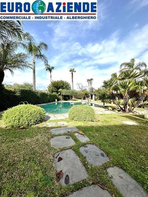 Villa a Aci castello in Via Antonello da Messina - Foto 4