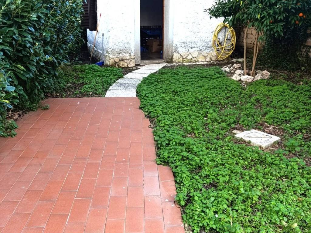 Villa a Lariano in Via Alcide De Gasperi - Foto 4