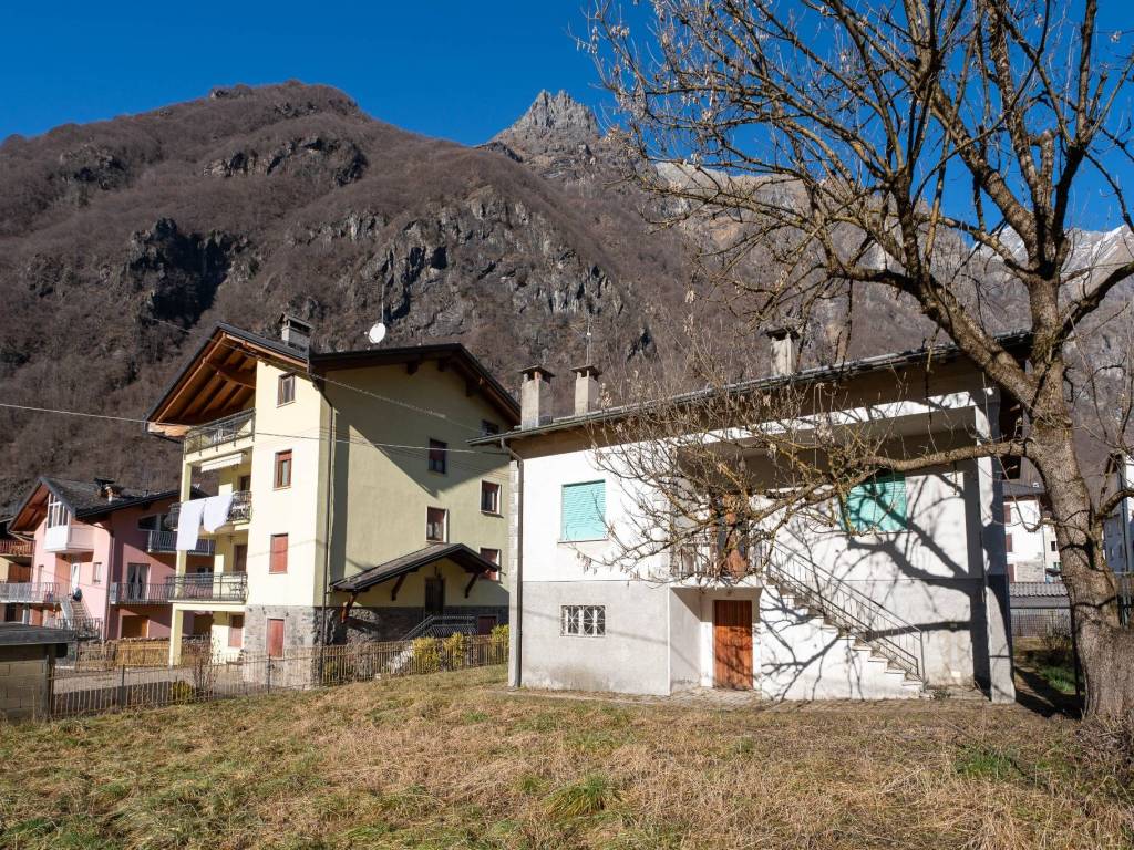 Villa a Valbondione in Via Don Vincenzo Riccardi, 10 - Foto 4