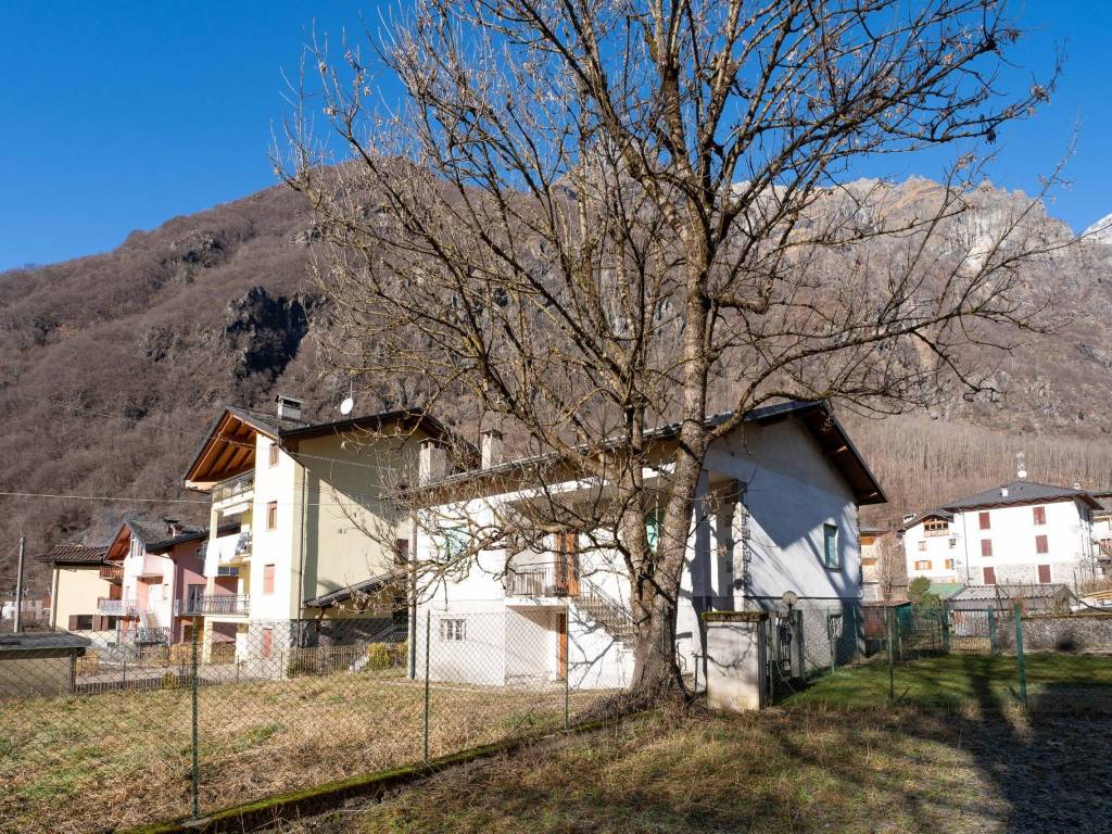 Villa a Valbondione in Via Don Vincenzo Riccardi, 10 - Foto 5