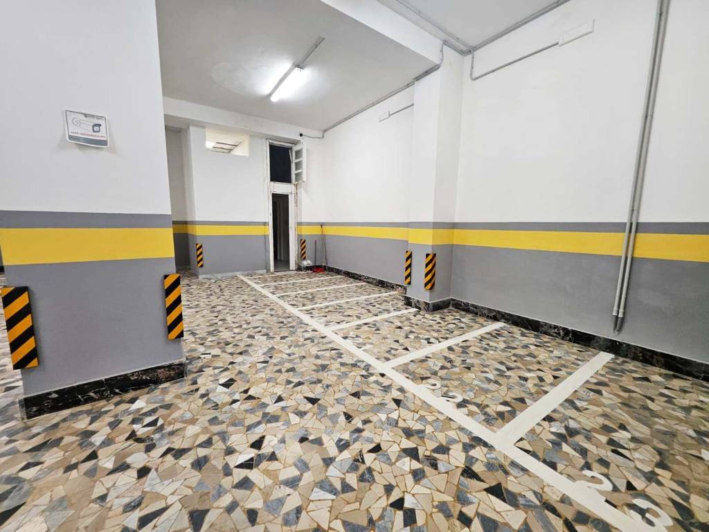 Box / garage a Bari in Via Marcello Celentano, 9 - Foto 2