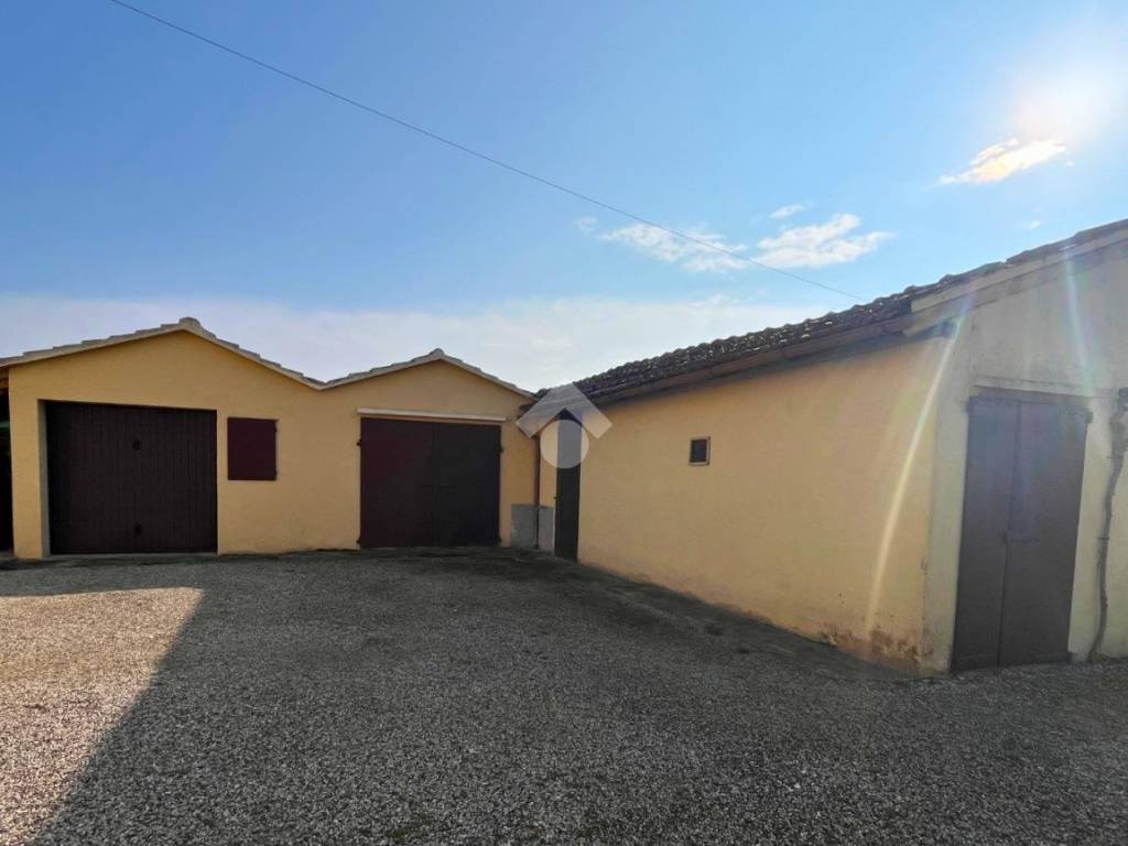 Casa indipendente a Molinella in Via amendola, 11 - Foto 4