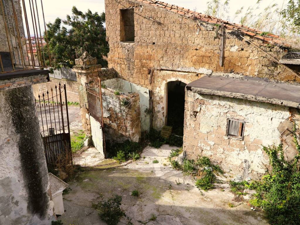 Terreno a Maddaloni in Via Belvedere, 37 - Foto 5