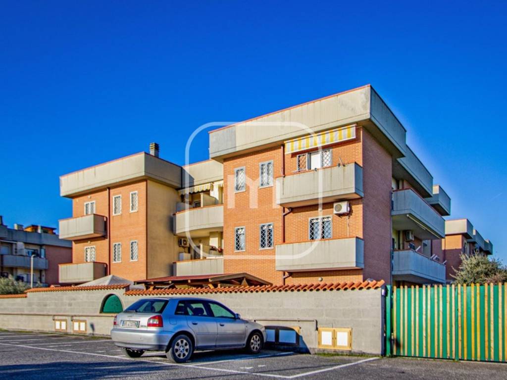 Appartamento a Ardea in Via Ischia, 19 - Foto 2