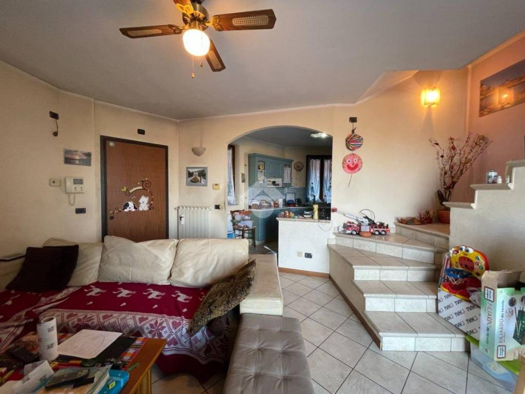 Villa a Trezzano rosa in Via I° Maggio, 6 - Foto 5