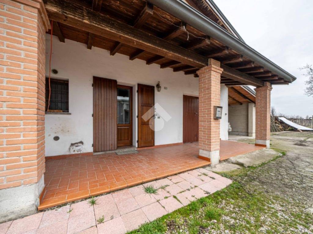 Casa indipendente a Cadelbosco di sopra in Via gabella - Foto 4