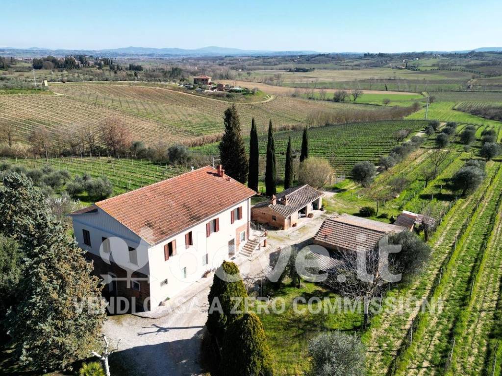 Rustico / casale a Montepulciano in Strada Statale 326 Ovest, 22 - Foto 2