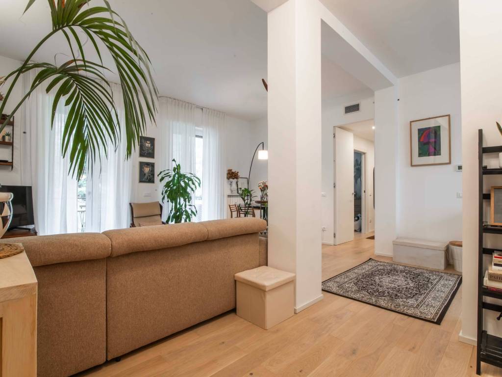 Appartamento a Como in Via Luigi Ortelli, 3 - Foto 3