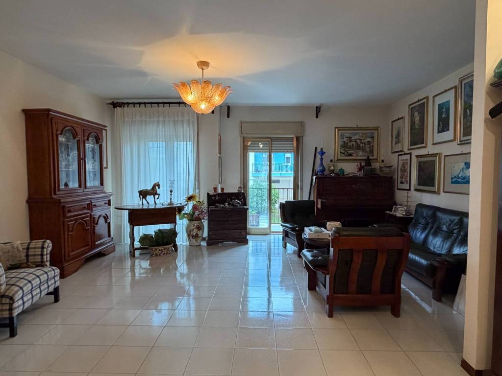 Appartamento a Caltanissetta in Via Giuseppe Tomasi di Lampedusa, 8 - Foto 4