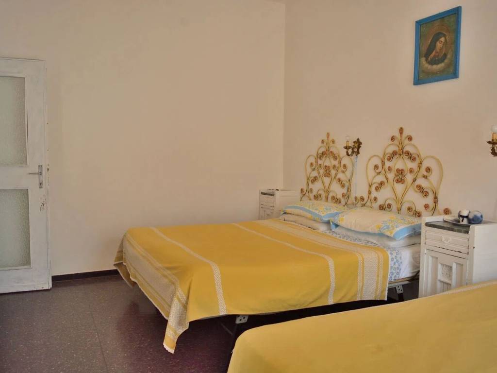 Appartamento a Finale ligure in Via Degli Orti - Foto 3