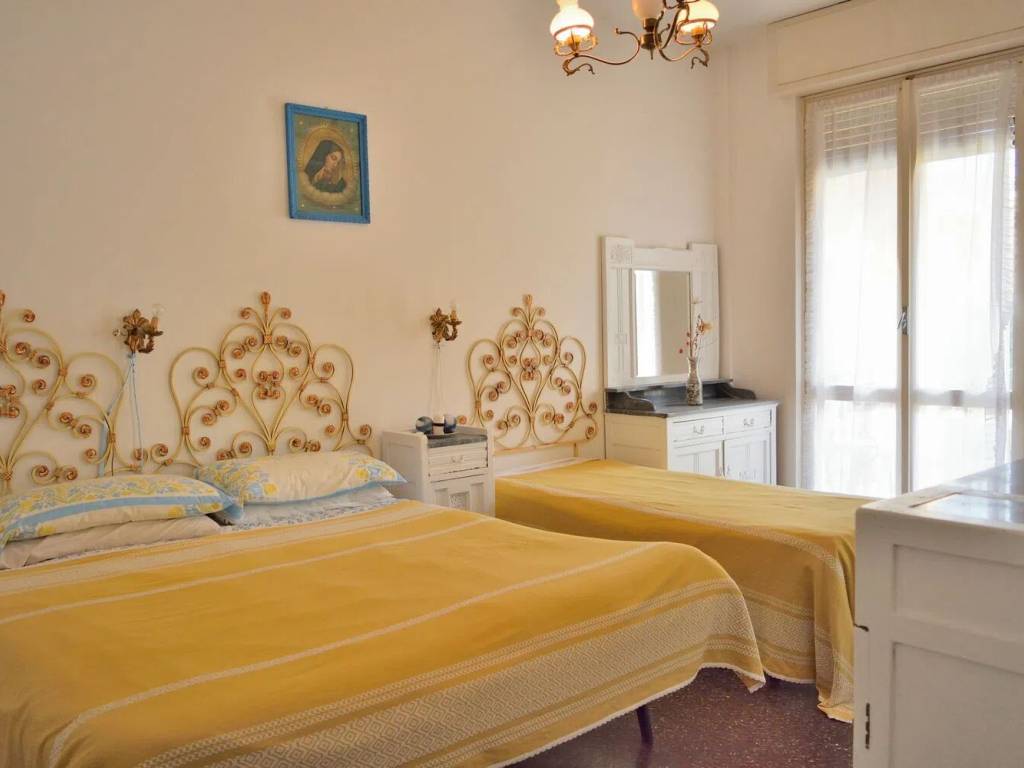 Appartamento a Finale ligure in Via Degli Orti - Foto 5