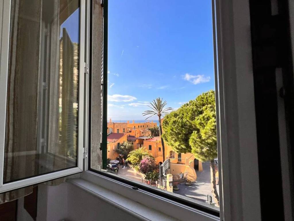 Appartamento a Finale ligure in Via Del Capo - Foto 4