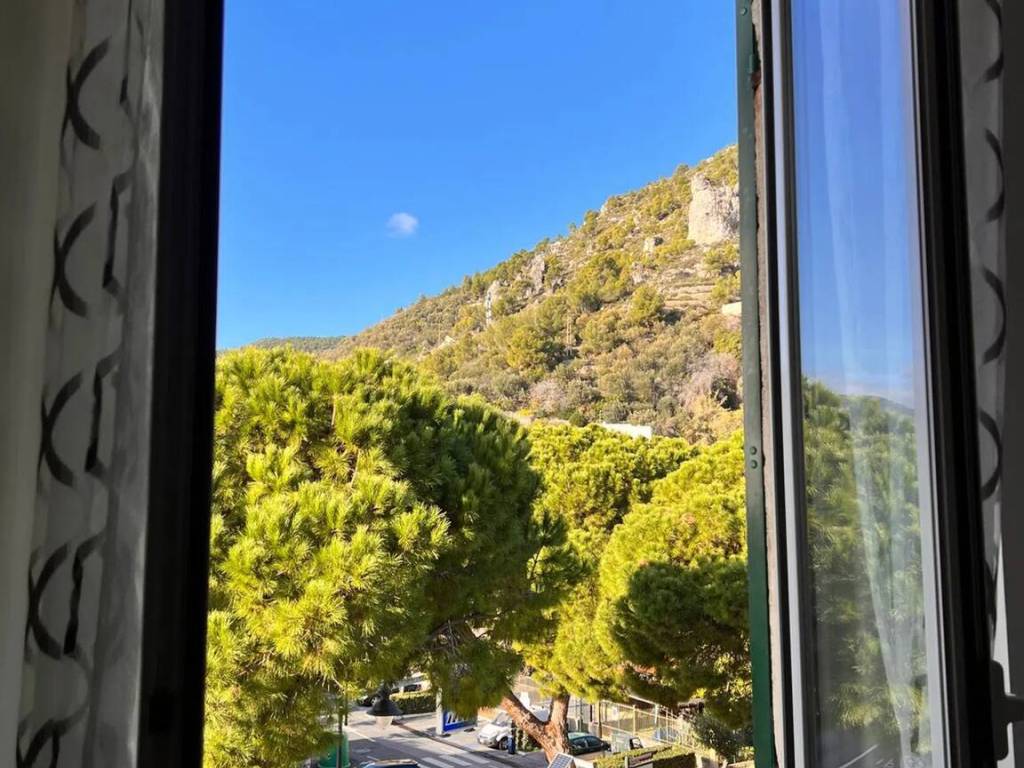 Appartamento a Finale ligure in Via Del Capo - Foto 5