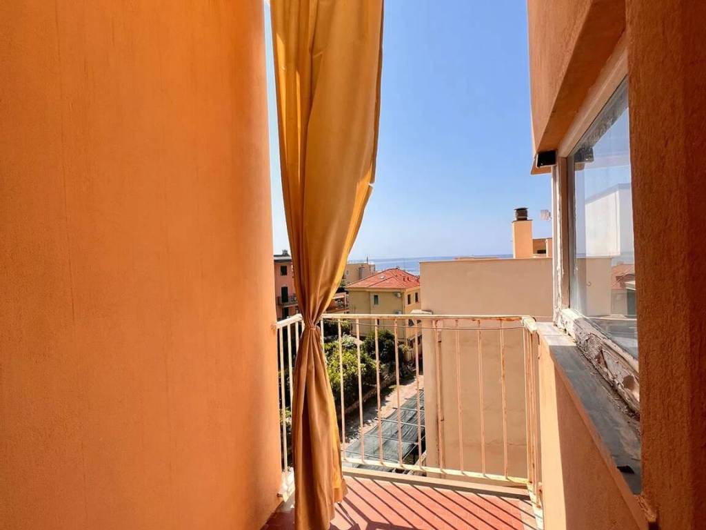Appartamento a Finale ligure in Strada Vecchia - Foto 2
