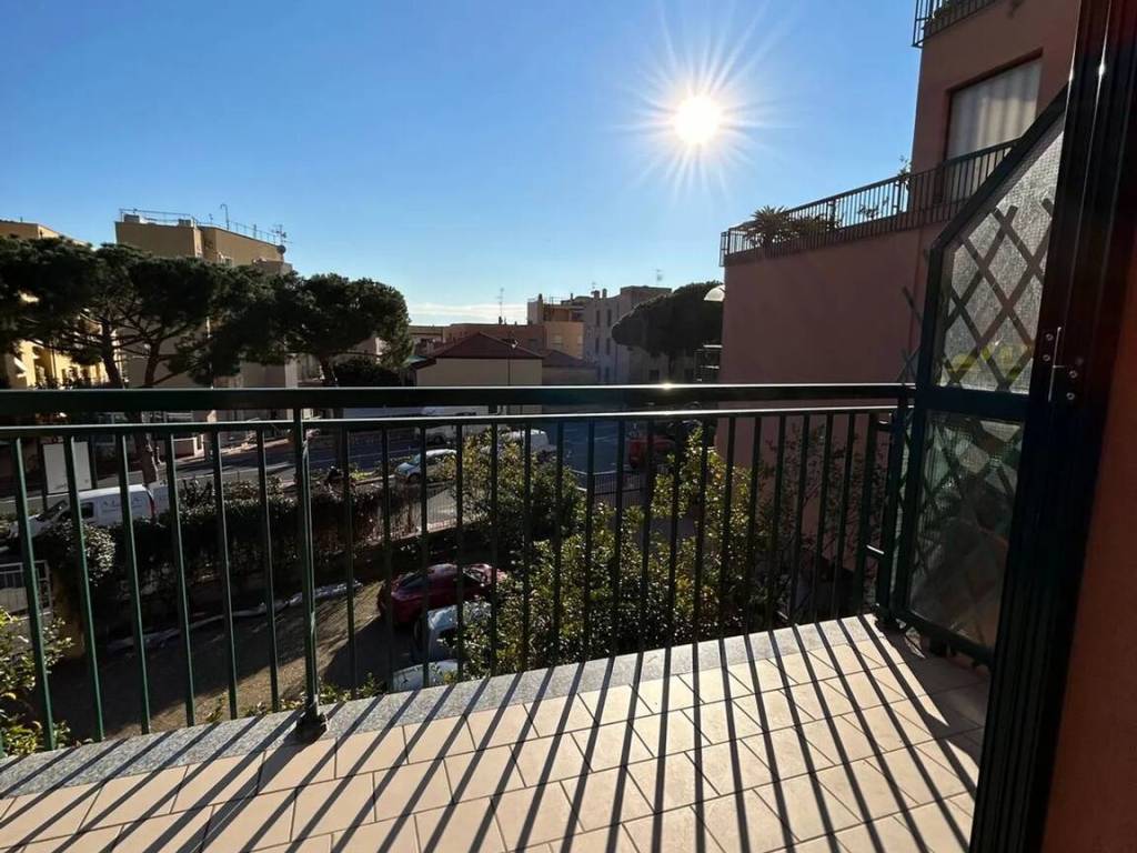 Appartamento a Finale ligure in Via Aurelia - Foto 2