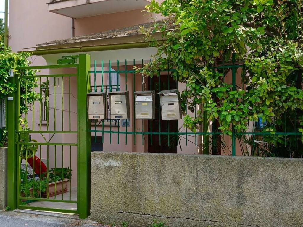 Appartamento a Finale ligure in Strada Degli Ulivi - Foto 3