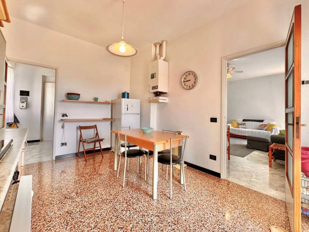Appartamento a Finale ligure in Vico Mendaro - Foto 3
