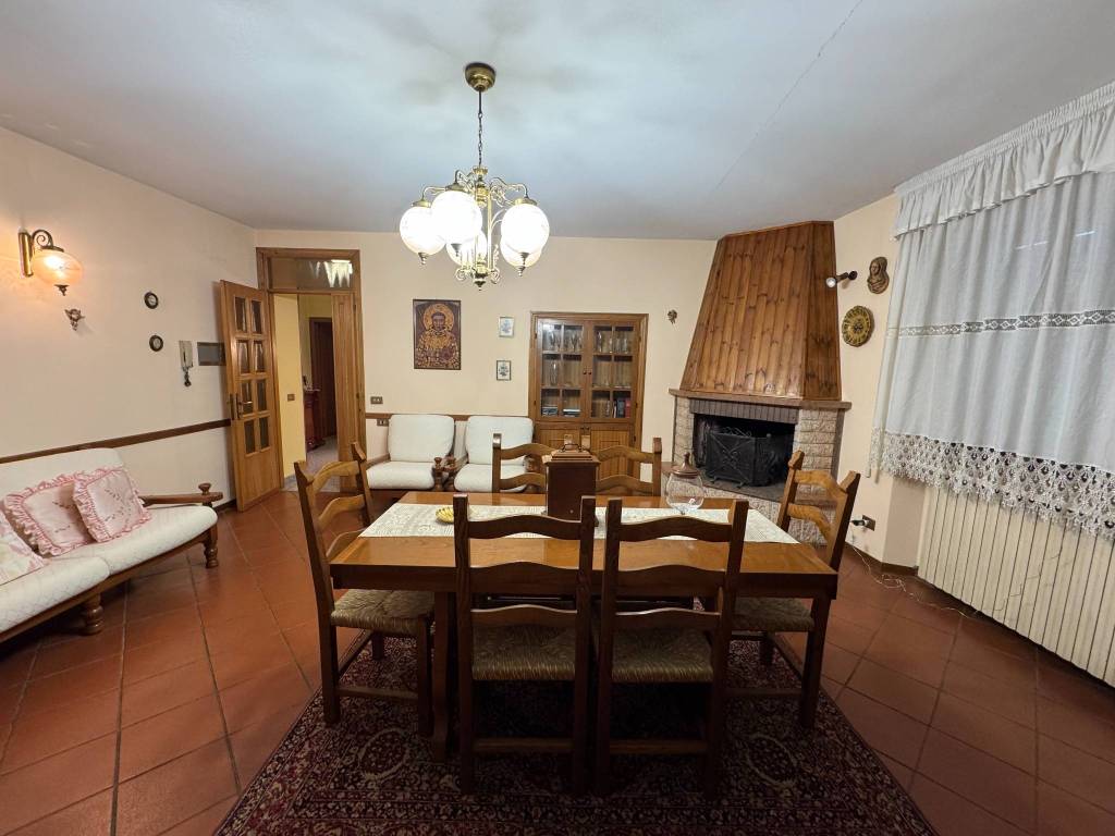 Casa indipendente a Assisi in Via del Monte Subasio - Foto 3
