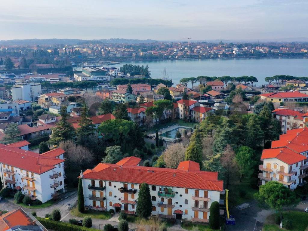 Appartamento a Peschiera del garda in Via Benaco 34 - Foto 4