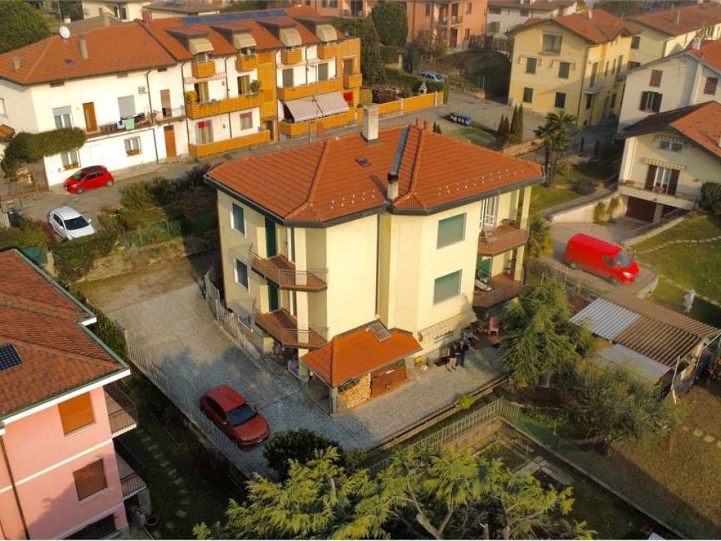 Villa a Varese in via Pietro Micca, 65 - Foto 2