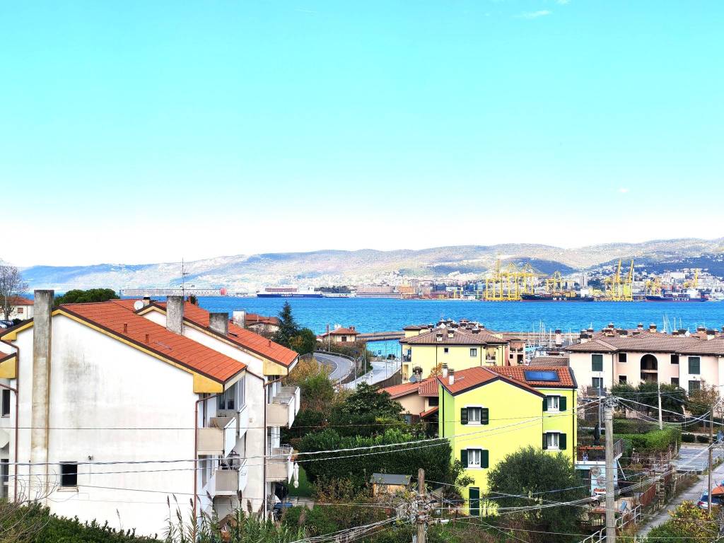 Appartamento a Muggia in Strada della Luna, 17 - Foto 2