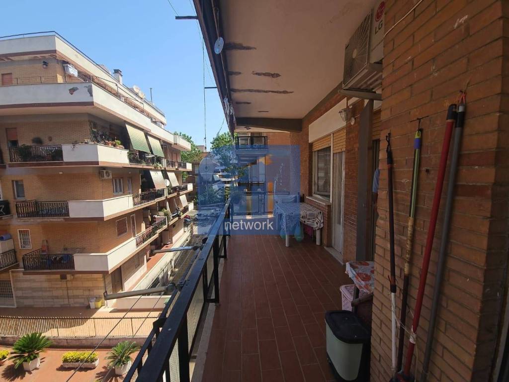 Appartamento a Pomezia in Via La Spezia - Foto 4