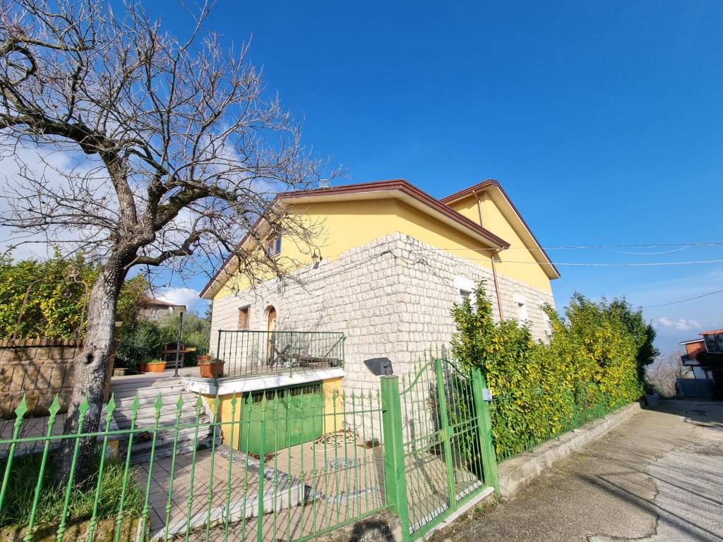 Villa a Montemiletto in Contrada Caponi, 41 - Foto 2